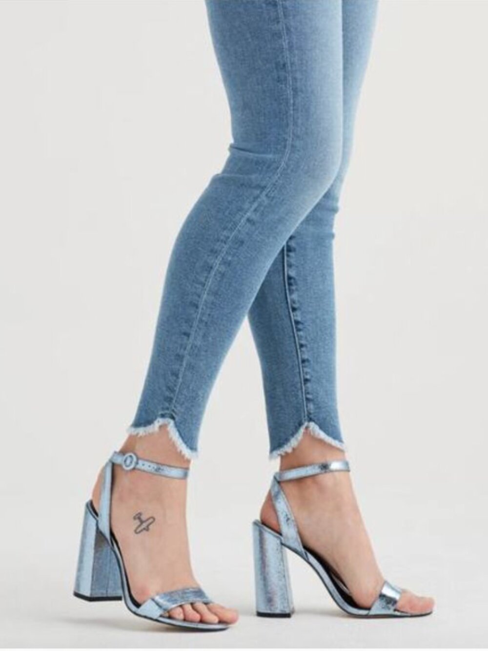 7 for all Mankind LUXE VINTAGE ANKLE SKINNY SCALLOP HEM Denim Jean // 26